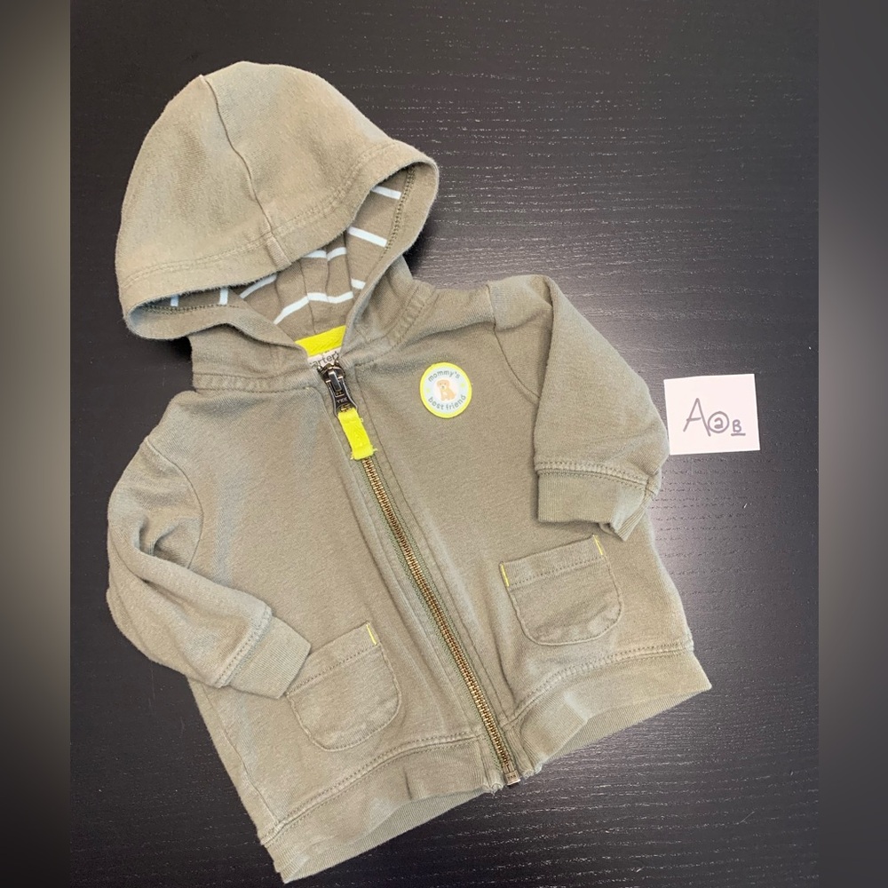 ⭐️2/$5.00⭐️ Carter's 3m Olive Green Hoodie